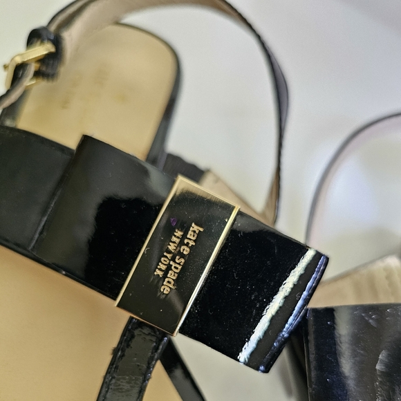 Kate Spade Vinny Patent Leather Sandals. Size 9.5M - Picture 7 of 12